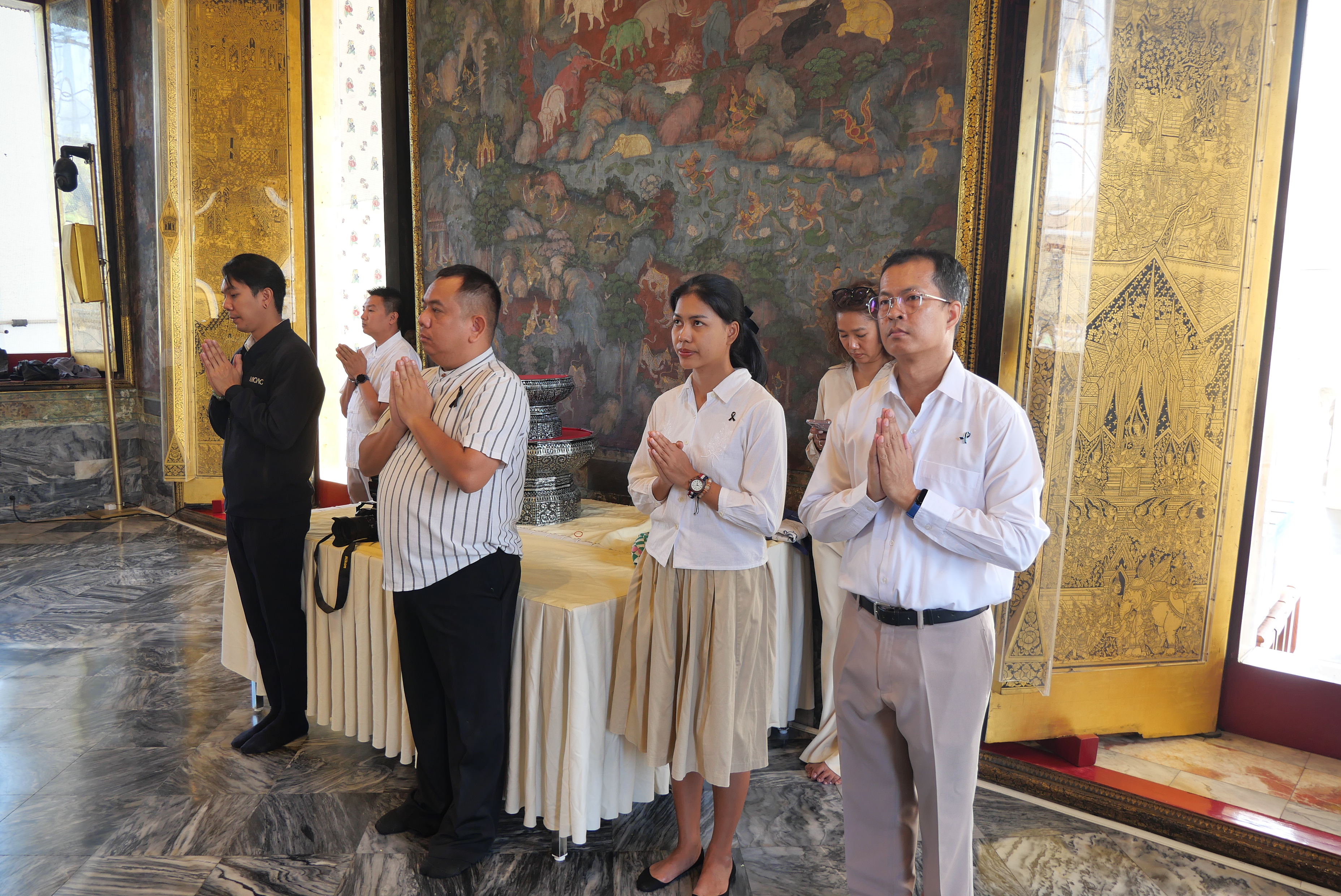 title - ปลัดกระทรวงเกษตรและสหกรณ์ พร้อมด้วยคณะผู้จัดเตรียมงานพระราชพิธีพืชมงคลจรดพระนังคัลแรกนาขวัญ ประจำปี ๒๕๖๙ ทำบุญถวายผ้าไตรและเครื่องไทยธรรม